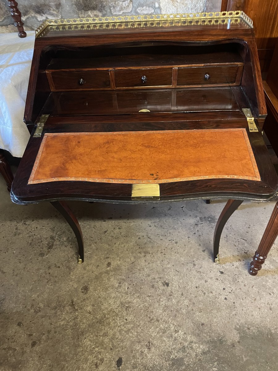 Hump-backed Desk-photo-3